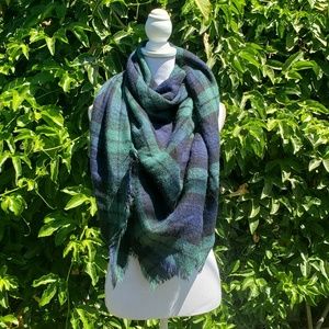Green and blue flannel blanket scarf